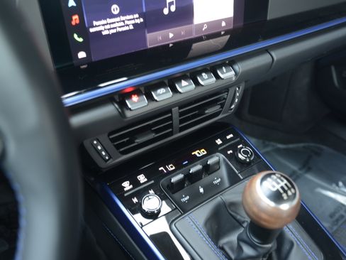 Certified 2026 Porsche 911 Carrera T RWD image 25