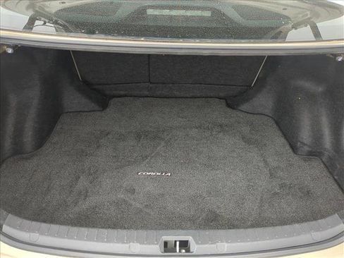 Used 2011 Toyota Corolla LE image 6