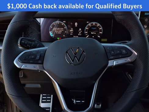 New 2026 Volkswagen Tiguan SE R-Line image 11