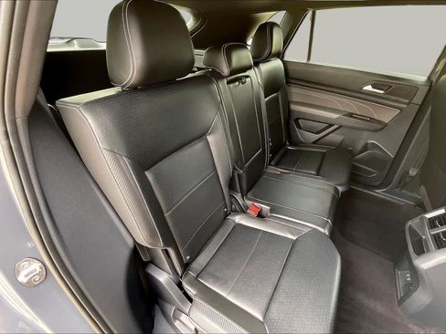 Used 2022 Volkswagen Atlas Cross Sport SEL R-Line w/ Cross Sport MDO Package AWD/4WD image 20