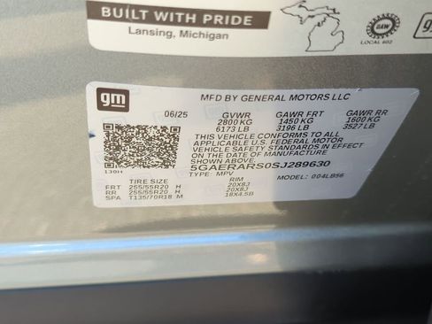 Used 2025 Buick Enclave Preferred image 34