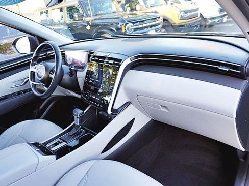 Certified 2023 Hyundai Tucson SEL w/ Convenience Package image 10