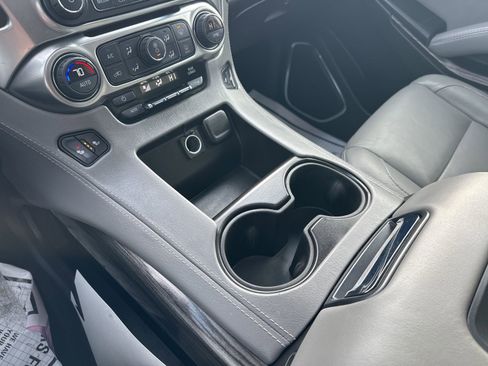 Used 2016 Chevrolet Suburban LT w/ Luxury Package image 57