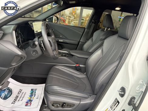 Used 2024 Lexus TX 500h AWD image 19