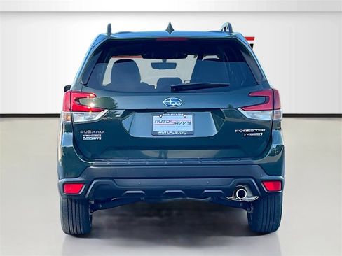 Used 2024 Subaru Forester Limited image 6