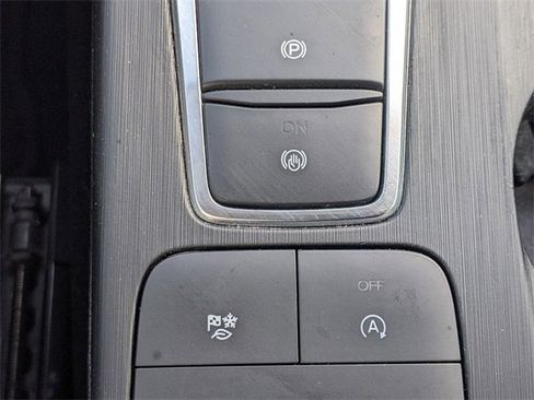 Used 2022 Ford Escape SE w/ Convenience Package image 26