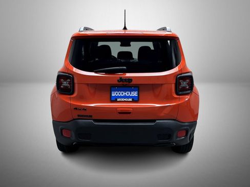 Used 2018 Jeep Renegade Altitude AWD/4WD image 6