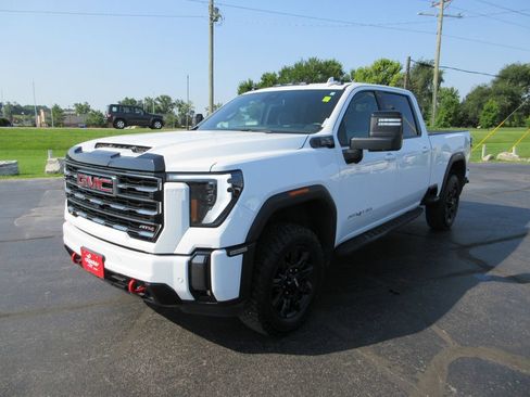 Certified 2024 GMC Sierra 2500 AT4 AWD/4WD image 13