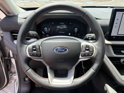 New 2026 Ford Explorer Active RWD image 10