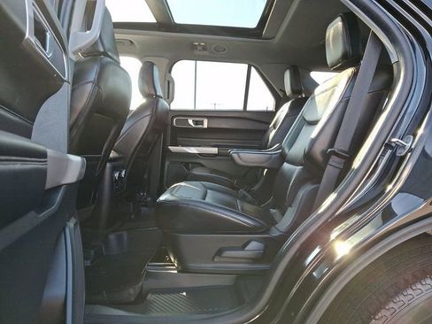 Used 2023 Ford Explorer XLT w/ Equipment Group 202A image 13