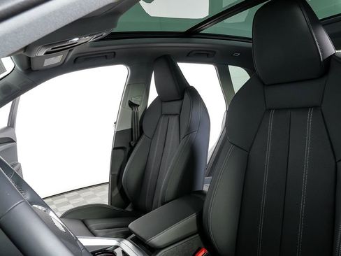 Used 2025 Audi Q5 Premium Plus image 5