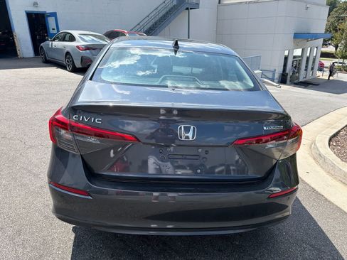 Used 2023 Honda Civic Touring image 10