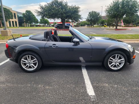 Used 2014 MAZDA MX-5 Miata Sport RWD image 27