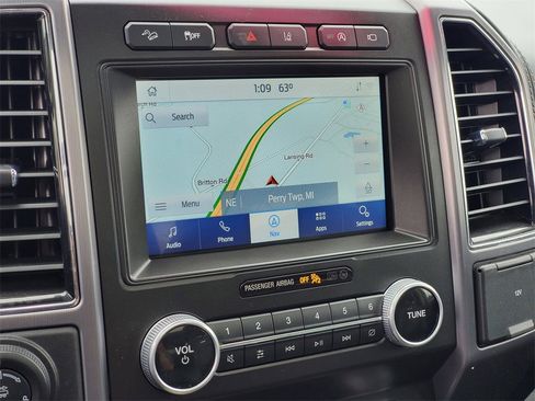 Used 2021 Ford Expedition Platinum image 17