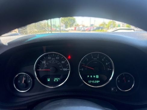 Used 2016 Jeep Wrangler Unlimited Sport w/ Quick Order Package 24S AWD/4WD image 19