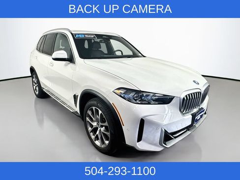 Used 2025 BMW X5 xDrive50e AWD/4WD image 4