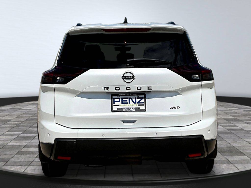 New 2026 Nissan Rogue Dark Armor AWD/4WD image 4