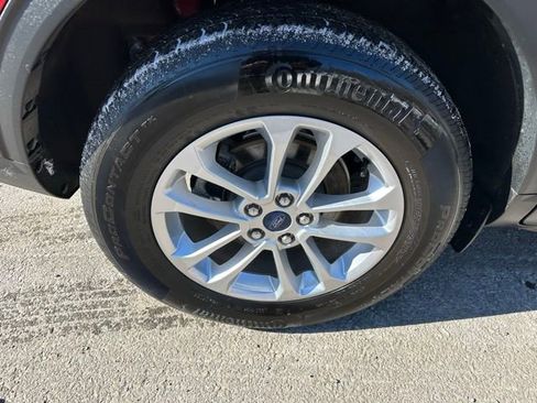 Used 2022 Ford Escape SE w/ Cold Weather Package image 12