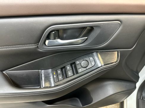 Certified 2023 Nissan Rogue SV w/ SV Premium Package image 26