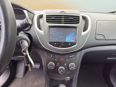 Used 2016 Chevrolet Trax LS FWD image 20