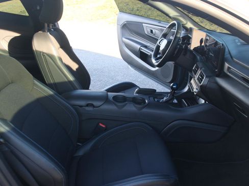 Used 2024 Ford Mustang Dark Horse image 35