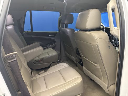Used 2019 Chevrolet Tahoe LT image 25
