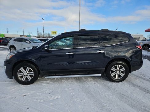 Used 2017 Chevrolet Traverse LT image 1