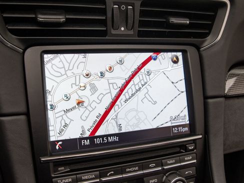 Used 2015 Porsche 911 Carrera 4 GTS image 30