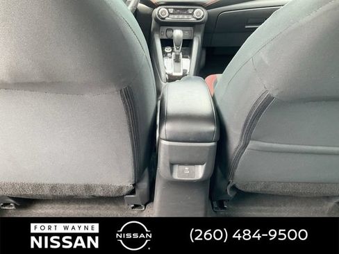 Used 2024 Nissan Versa SR FWD image 29