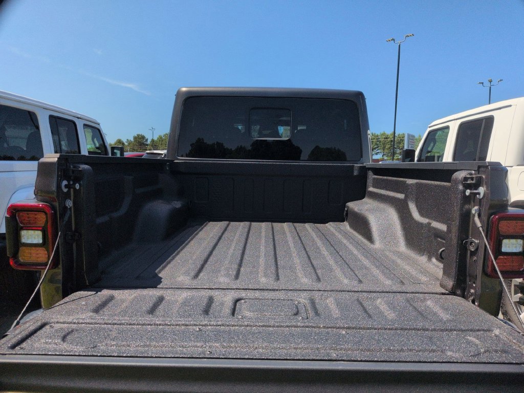 New 2026 Jeep Gladiator Mojave AWD/4WD image 30