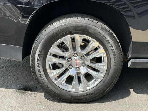 Used 2026 GMC Yukon XL Denali w/ Sun & Power Step Package AWD/4WD image 8