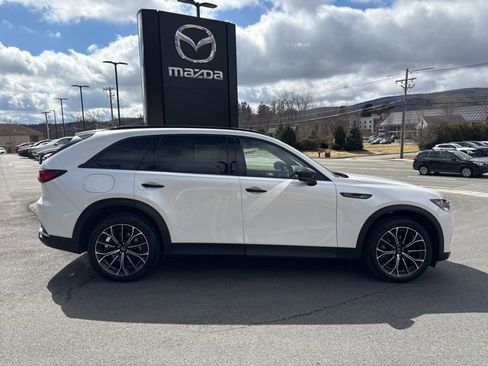 Certified 2025 MAZDA CX-70 Plug-In Hybrid w/ Premium Plus image 9