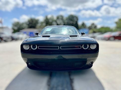 Used 2015 Dodge Challenger R/T Plus RWD image 2