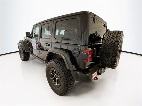 Used 2024 Jeep Wrangler Unlimited Rubicon image 5