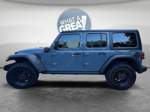 Used 2024 Jeep Wrangler Unlimited AWD/4WD image 7