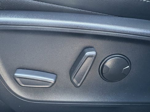 Used 2024 Ford Escape Platinum image 20