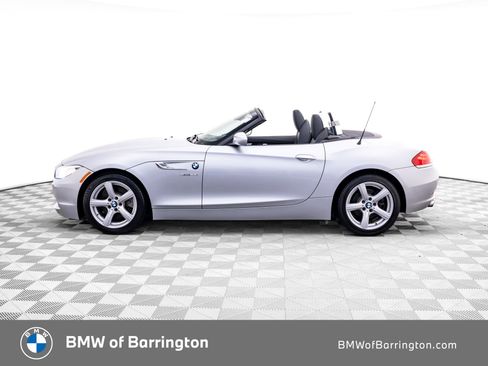 Used 2016 BMW Z4 sDrive28i RWD image 2