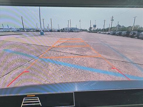 Used 2025 Chevrolet Malibu LT FWD image 14