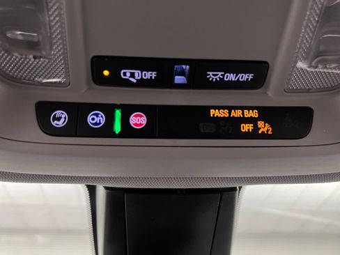 Used 2025 Chevrolet Blazer LT image 60