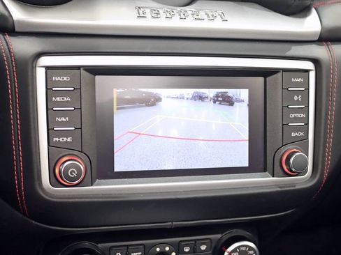 Used 2016 Ferrari California T RWD image 22