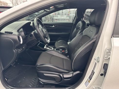 Used 2023 Kia Forte GT-Line w/ GT-Line Premium Package image 14