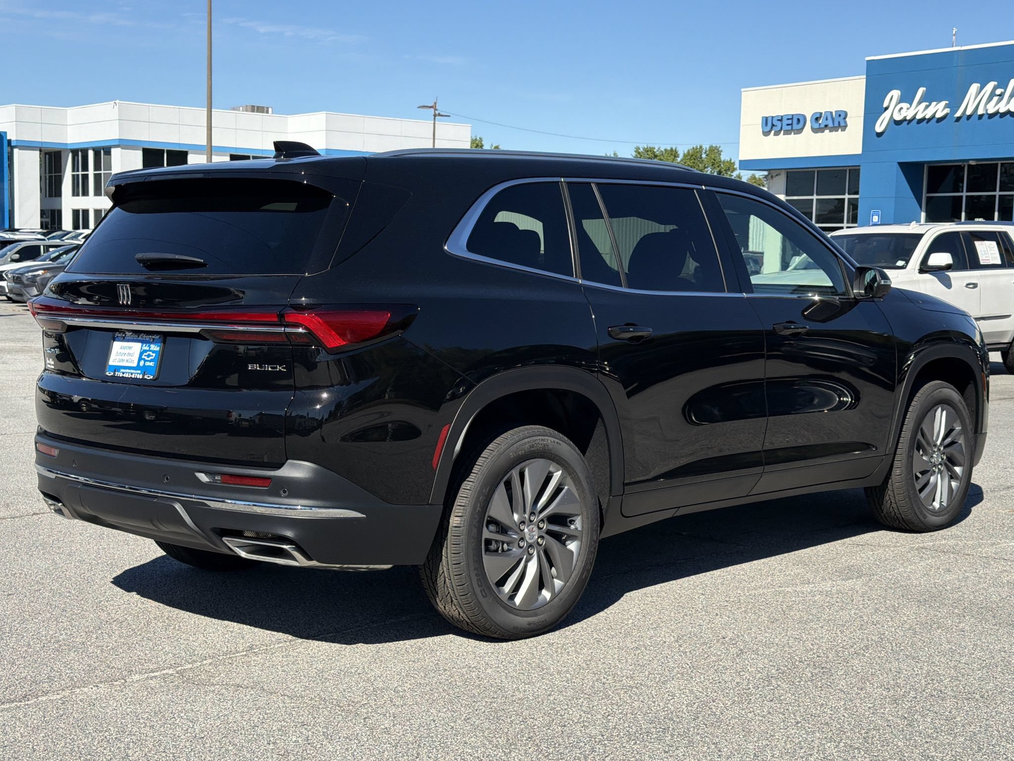 New 2027 Buick Enclave Preferred w/ LPO, Floor Liner Package FWD image 26