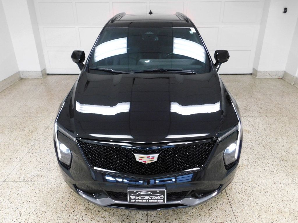 Used 2025 Cadillac XT4 Sport w/ LPO, Floor Liner Package AWD/4WD image 8