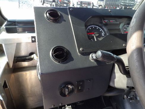 Used 2014 Ford E-350 and Econoline 350 Super Duty w/ A/C Prep Package image 17