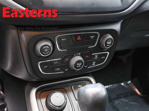 Used 2020 Jeep Compass Latitude w/ Popular Equipment Group AWD/4WD image 21