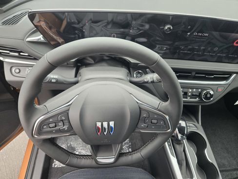 New 2025 Buick Envista Preferred w/ Convenience I Package image 10