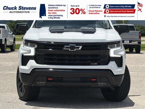 Used 2026 Chevrolet Silverado 1500 LT Trail Boss w/ Convenience Package II AWD/4WD image 4
