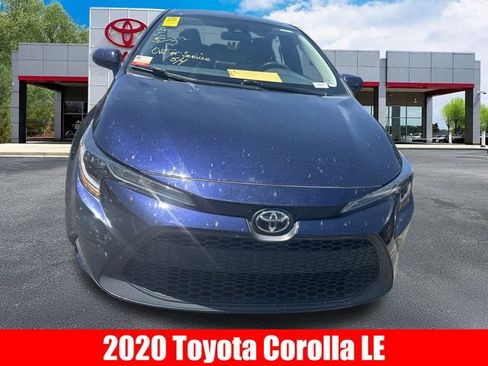 Used 2020 Toyota Corolla LE FWD image 2