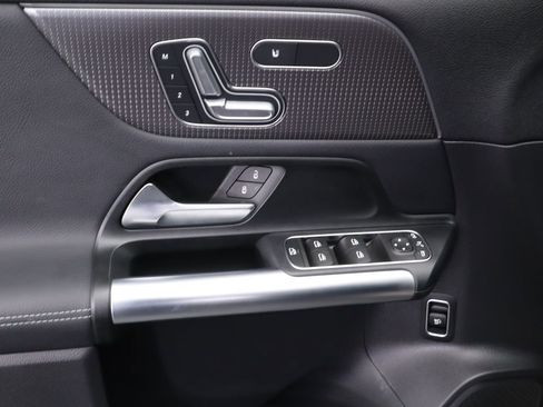 Certified 2023 Mercedes-Benz GLA 250 image 23