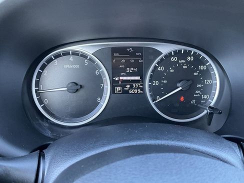 Certified 2025 Nissan Kicks Play S image 59